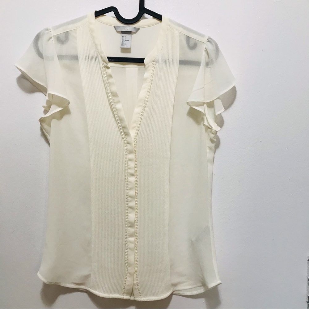 H&M off white blouse pleated lace/embroidered details top size 4